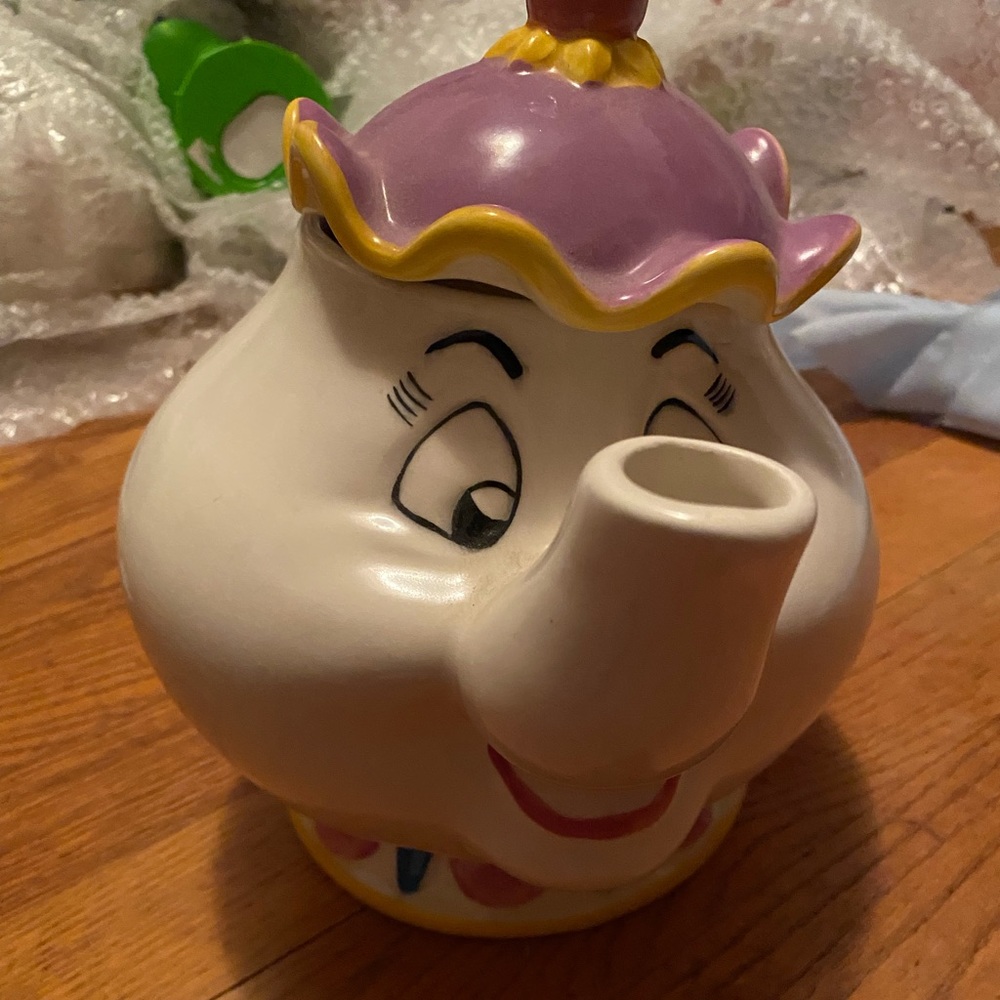 Mrs. Potts full size Teapot